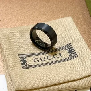 Gucci Matte Black Beveled Band Ring