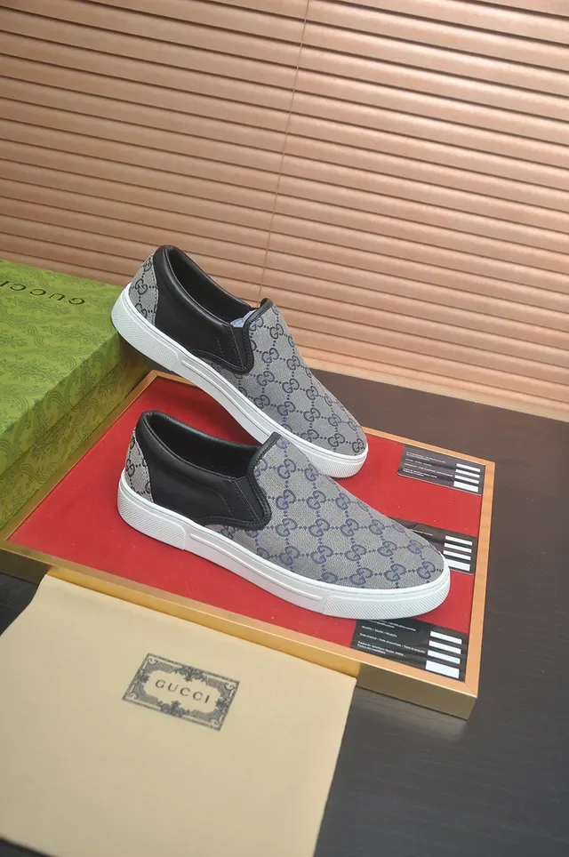 Gucci Monograma Lona Slip-On Lifestyle Zapatillas 4