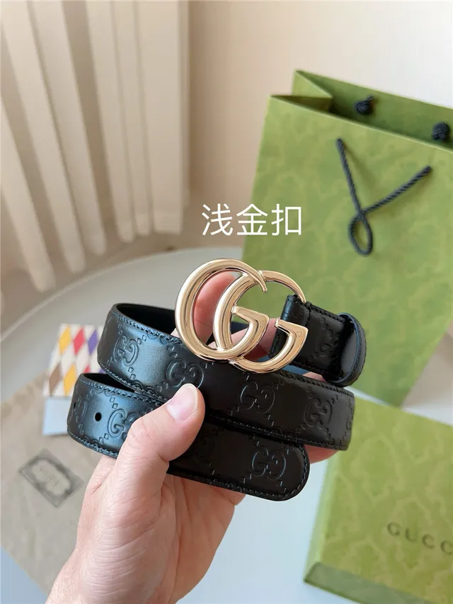 Cinto de couro Gucci Ophidia preto dourado estampado GG monograma interlocking double G fivela 7