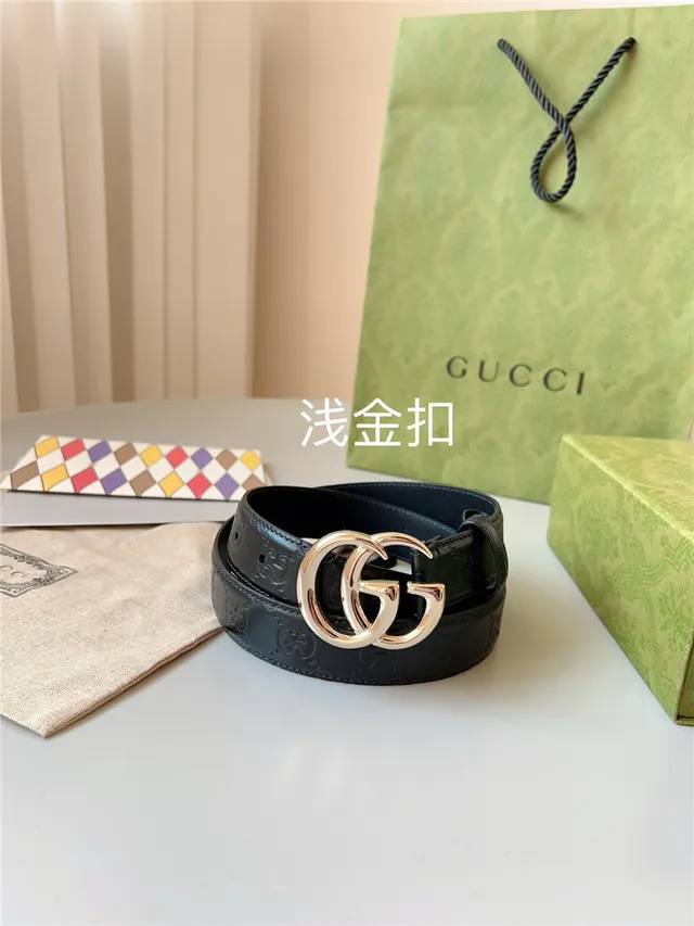 Cinto de couro Gucci Ophidia preto dourado estampado GG monograma interlocking double G fivela 9