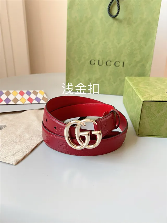 Cinto de couro Gucci Ophidia preto dourado estampado GG monograma interlocking double G fivela 13