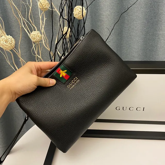 Gucci Ophidia Black Pebbled Leather Envelope Clutch 9