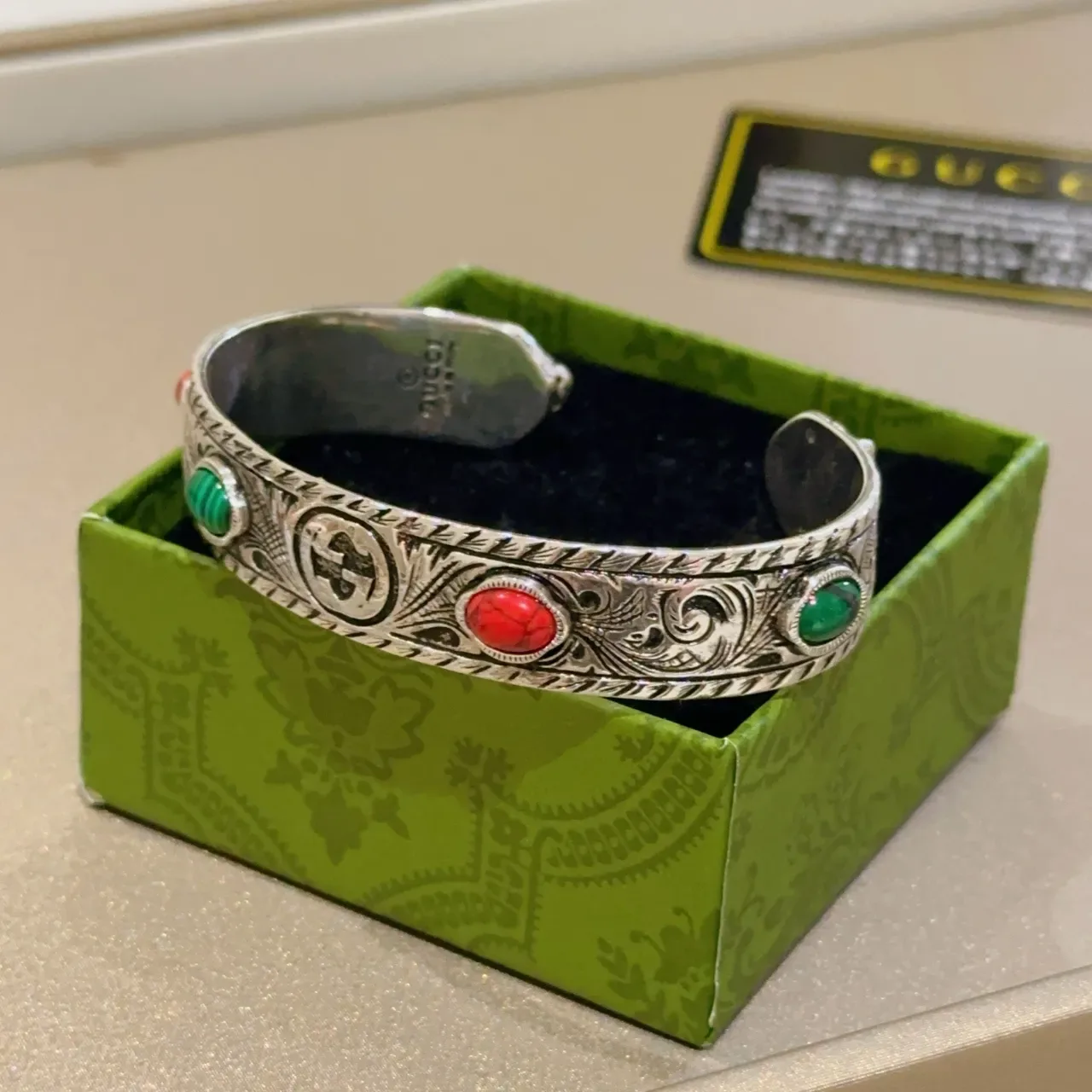 Gucci Ornate Engraved Silver-Tone Malachite and Coral Cuff Bracelet 9