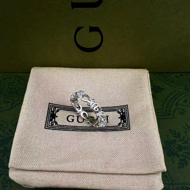 Gucci Ornate Interlocking G Multi-Metal Stacking Rings 4