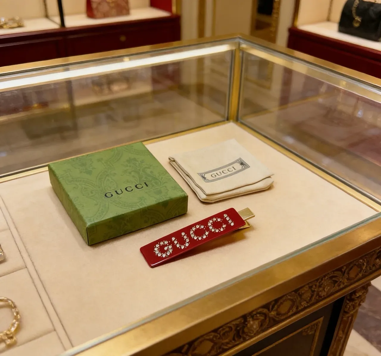Gucci Red Gold Rectangular Enamel Crystal-Embellished Logo Jewelry 6