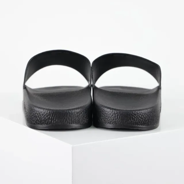 Gucci Screener GG Monogram Eagle Print pantoufles 8