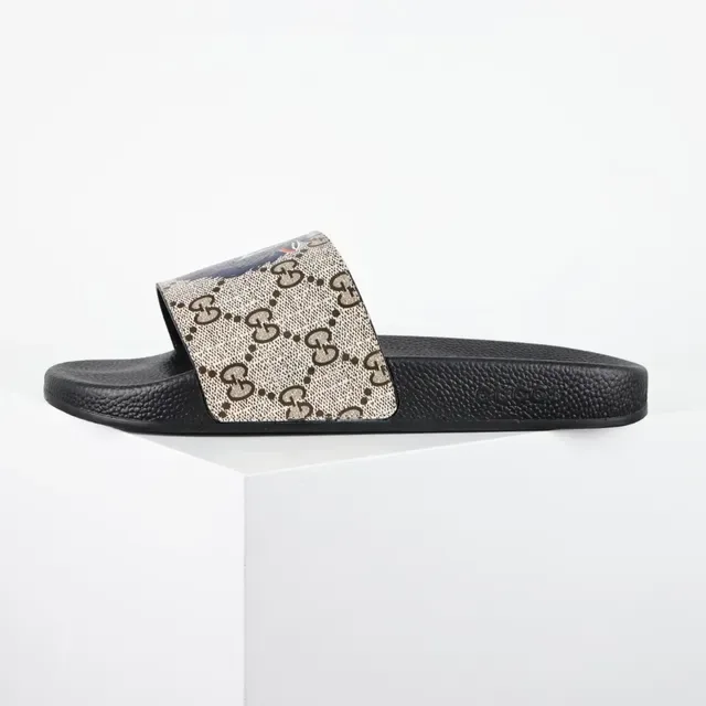 Gucci Screener GG Monogram Eagle Print pantoufles 9