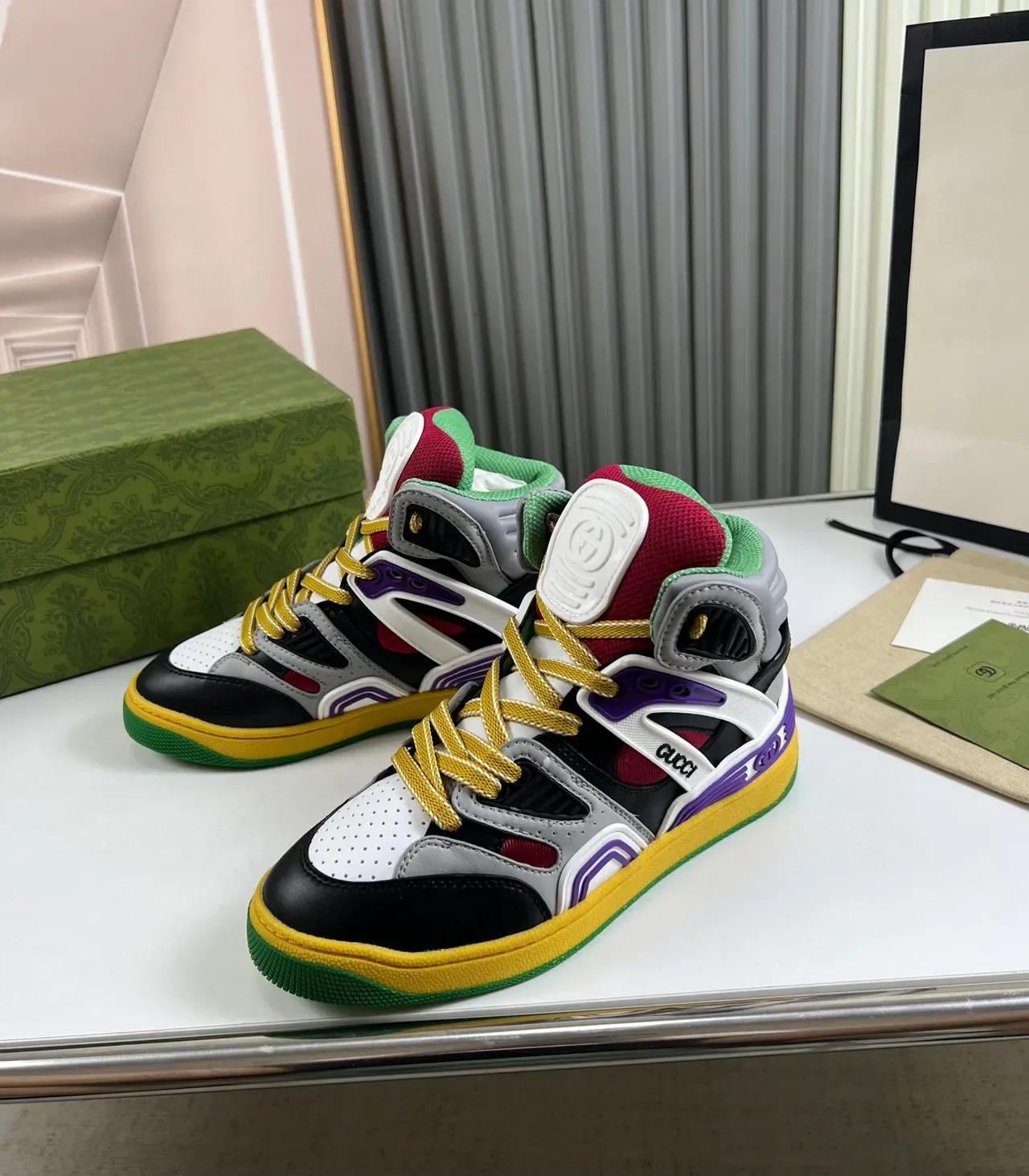Gucci Screener حذاء رياضي متعدد الألوان عالي القدمين 9