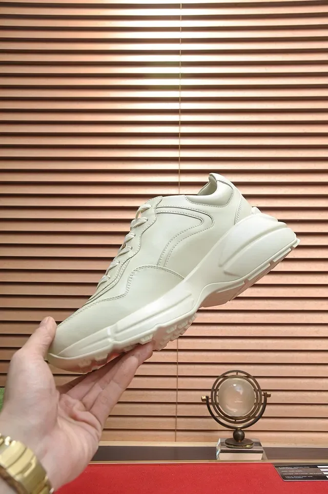 Gucci Screener Off-White Leather Lifestyle Sneakers 7