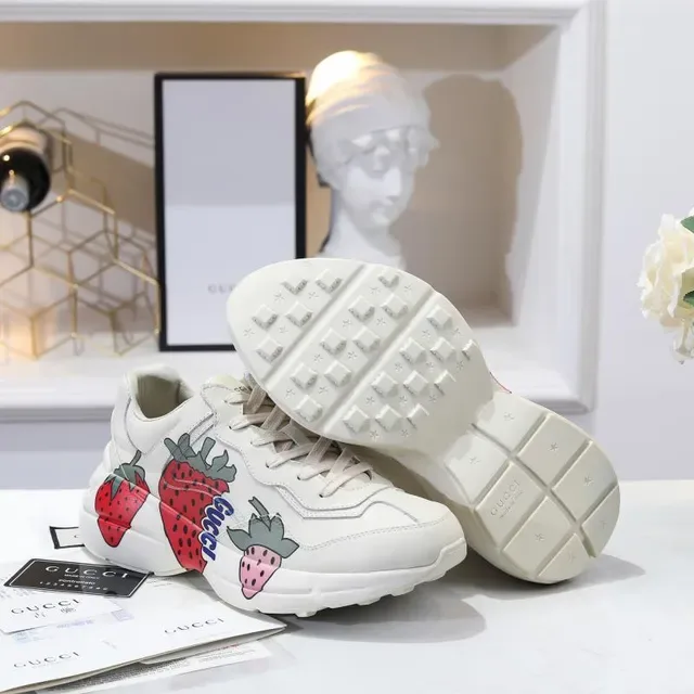 Gucci Screener Strawberry Print Off-White Lifestyle Sneakers 3