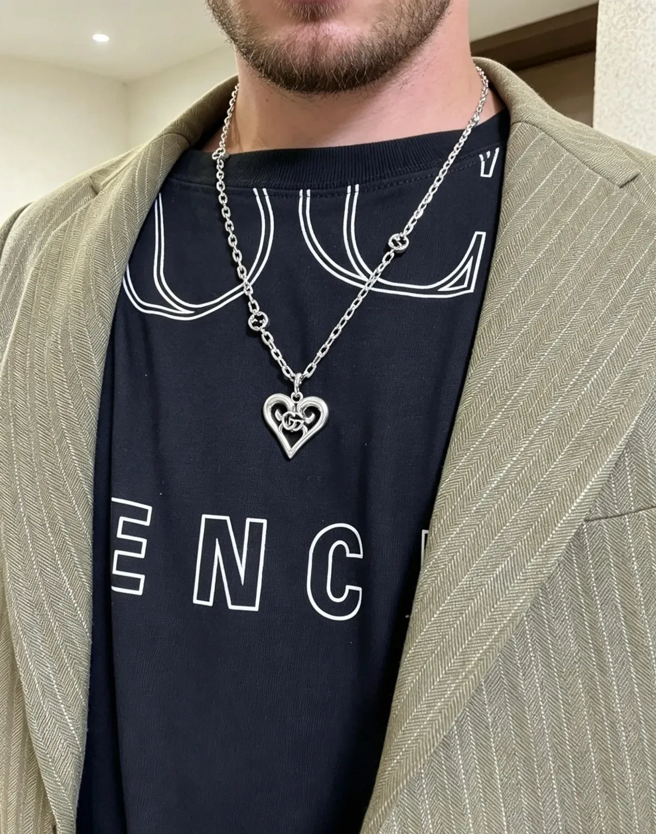 Gucci Silver Black Chain Heart-Shaped Pendant Necklace 5