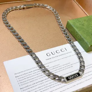 Gucci 银色黑色压纹曲环链矩形珐琅牌坠饰项链