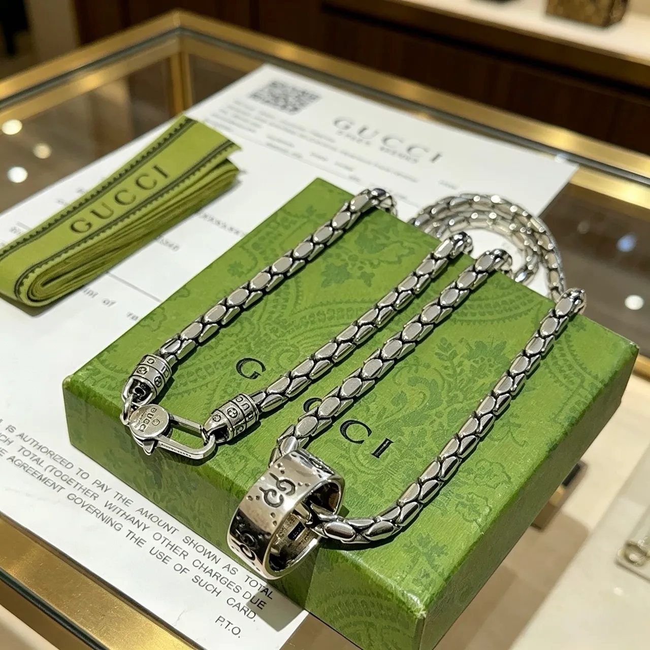Gucci Silver Braided Oval-Link Chain Integrated Ring Pendant Necklace 2