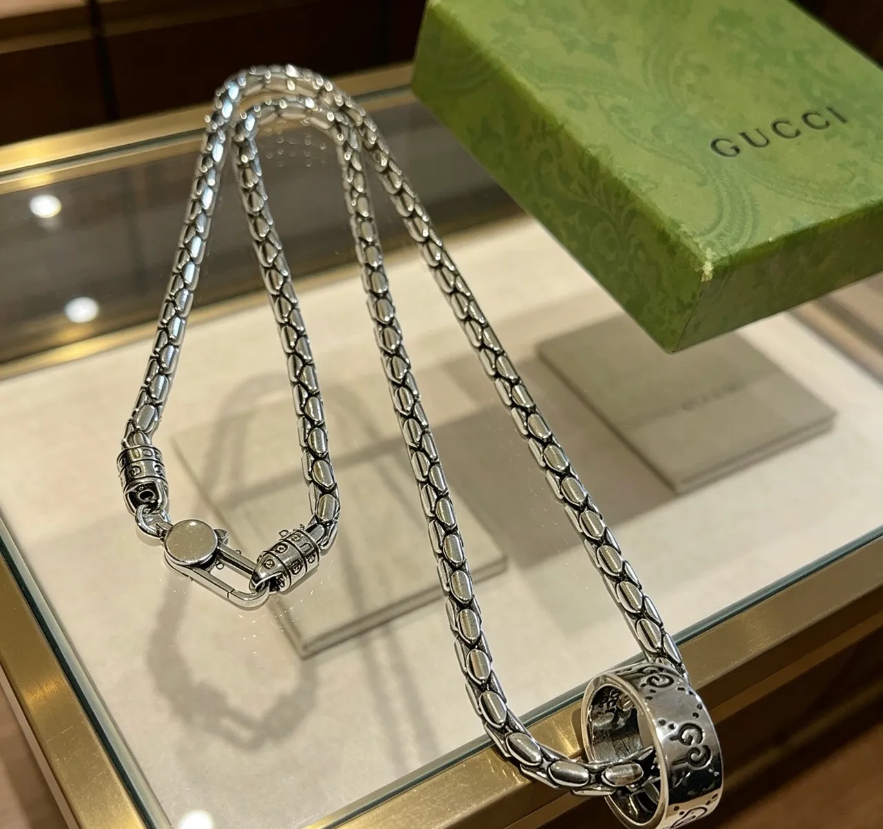 Gucci Silver Braided Oval-Link Chain Integrated Ring Pendant Necklace 7