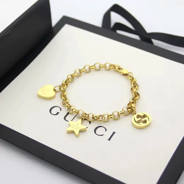Gucci Silver Chain-Link Charm-Adorned Bracelet 4