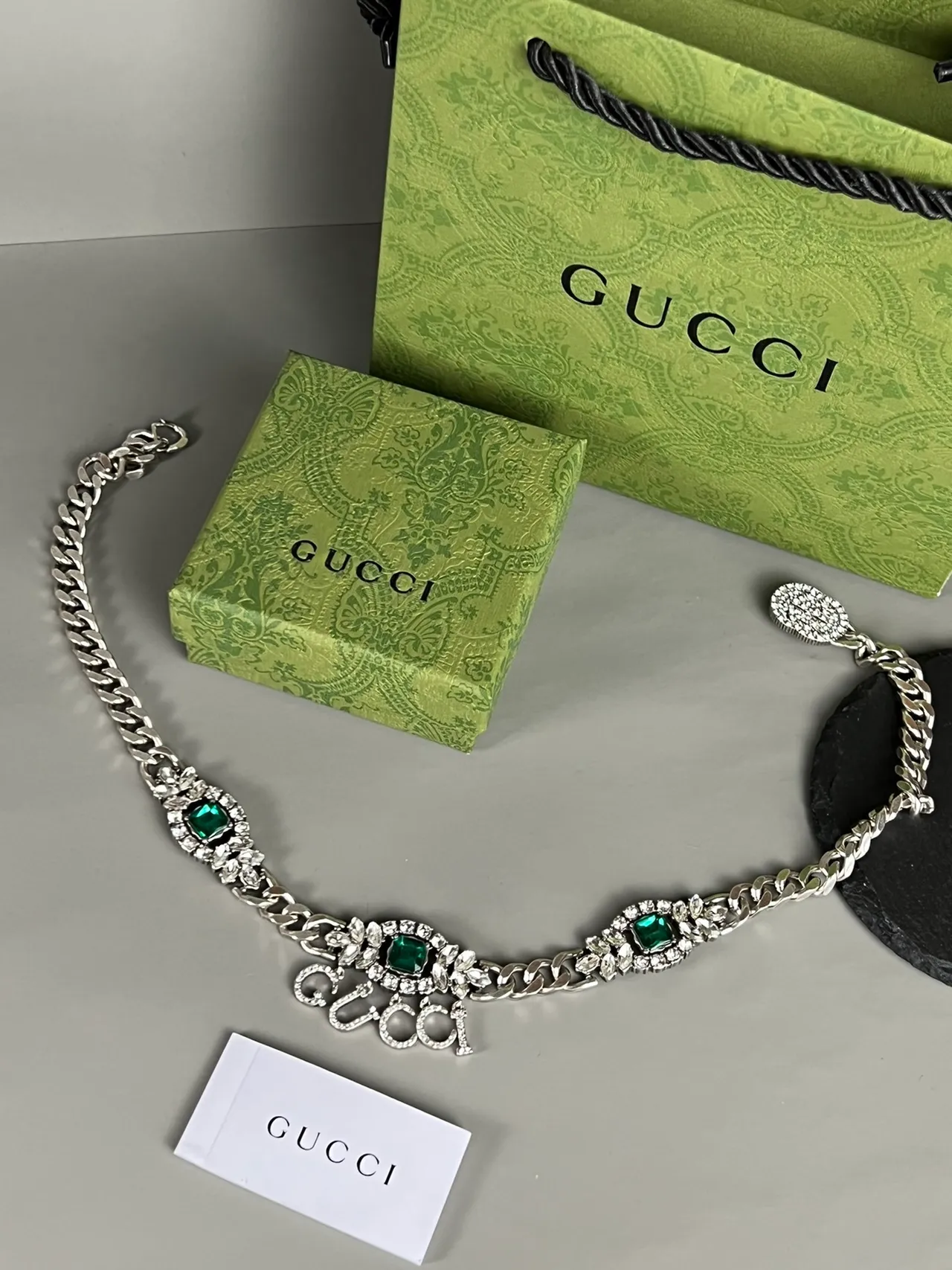 Gucci Silver Green Curb Chain Emerald-Set Floral Motifs Necklace 4