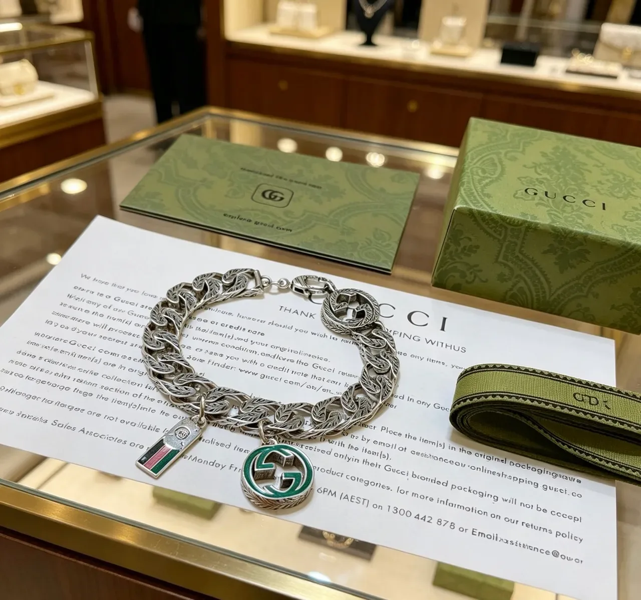 Gucci Silver Green Leaf-Pattern Curb Chain Interlocking G Clasp Bracelet 5