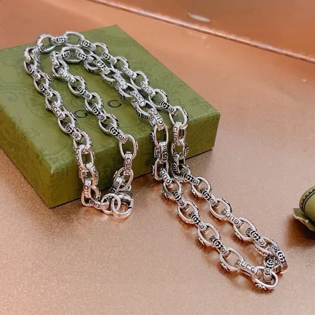 Gucci Silver Interlocking G-Logo Engraved Links Oval Curb-Style Chain Necklace 7