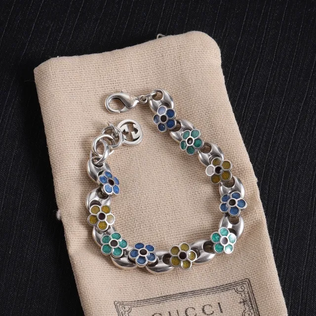Gucci Silver Multicolor Interlocking Oval-Link Chain Enamel Floral Motifs Necklace 3
