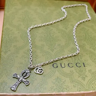 Gucci Ankh Symbolique et colgante Interlocking G collier