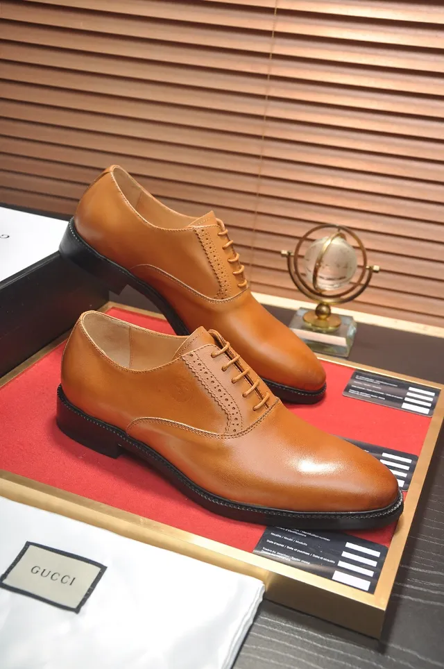 Gucci أحذية أكسفورد بروغ كاب توي لون تان 4
