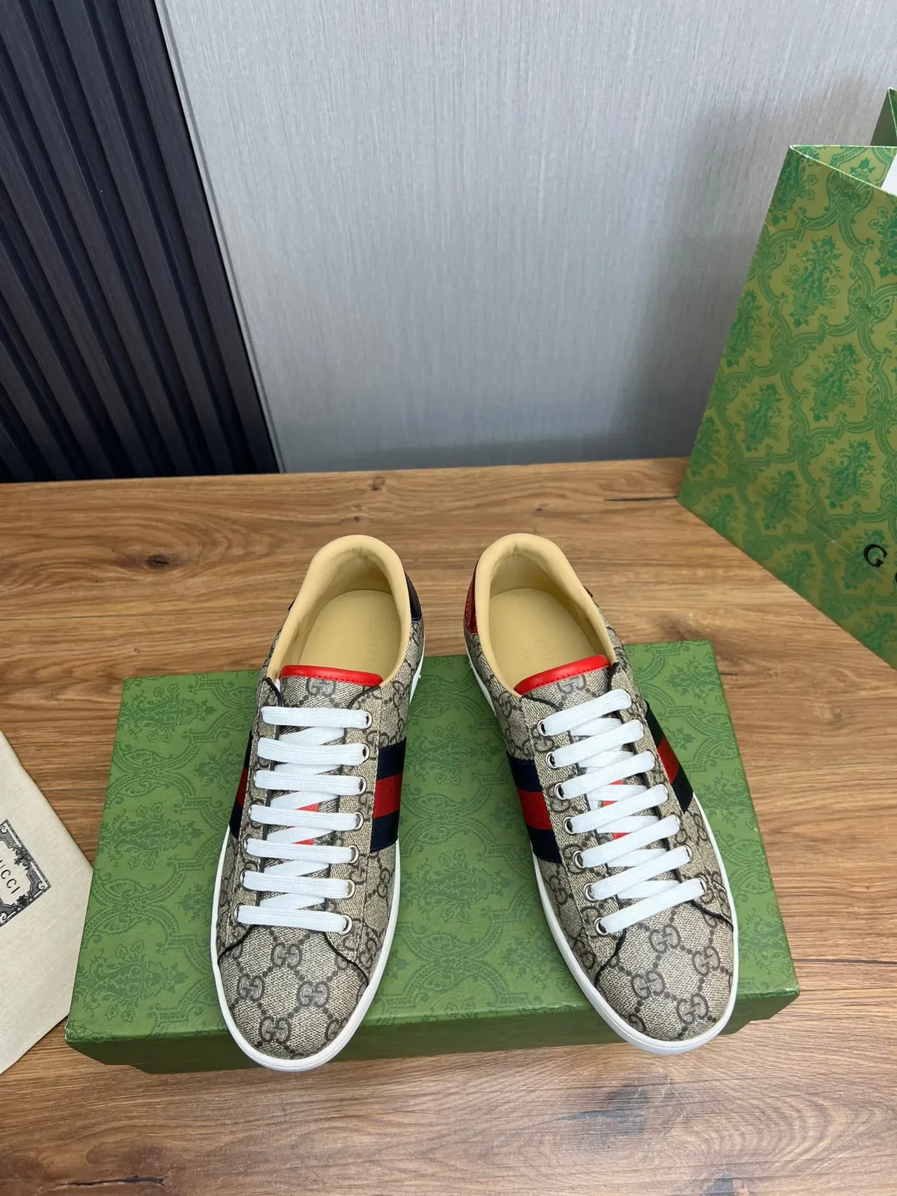 Gucci Tennis 1977 GG Monogram Web Stripe chaussures lifestyle 3