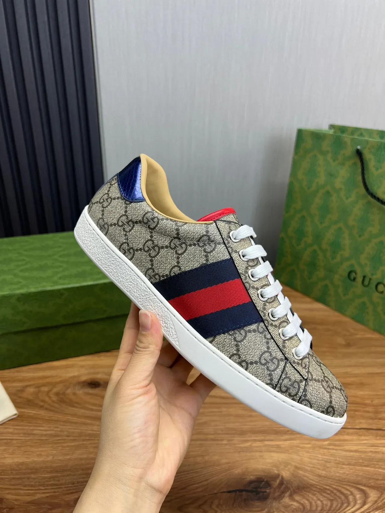 Gucci Tennis 1977 GG Monogram Web Stripe chaussures lifestyle 8