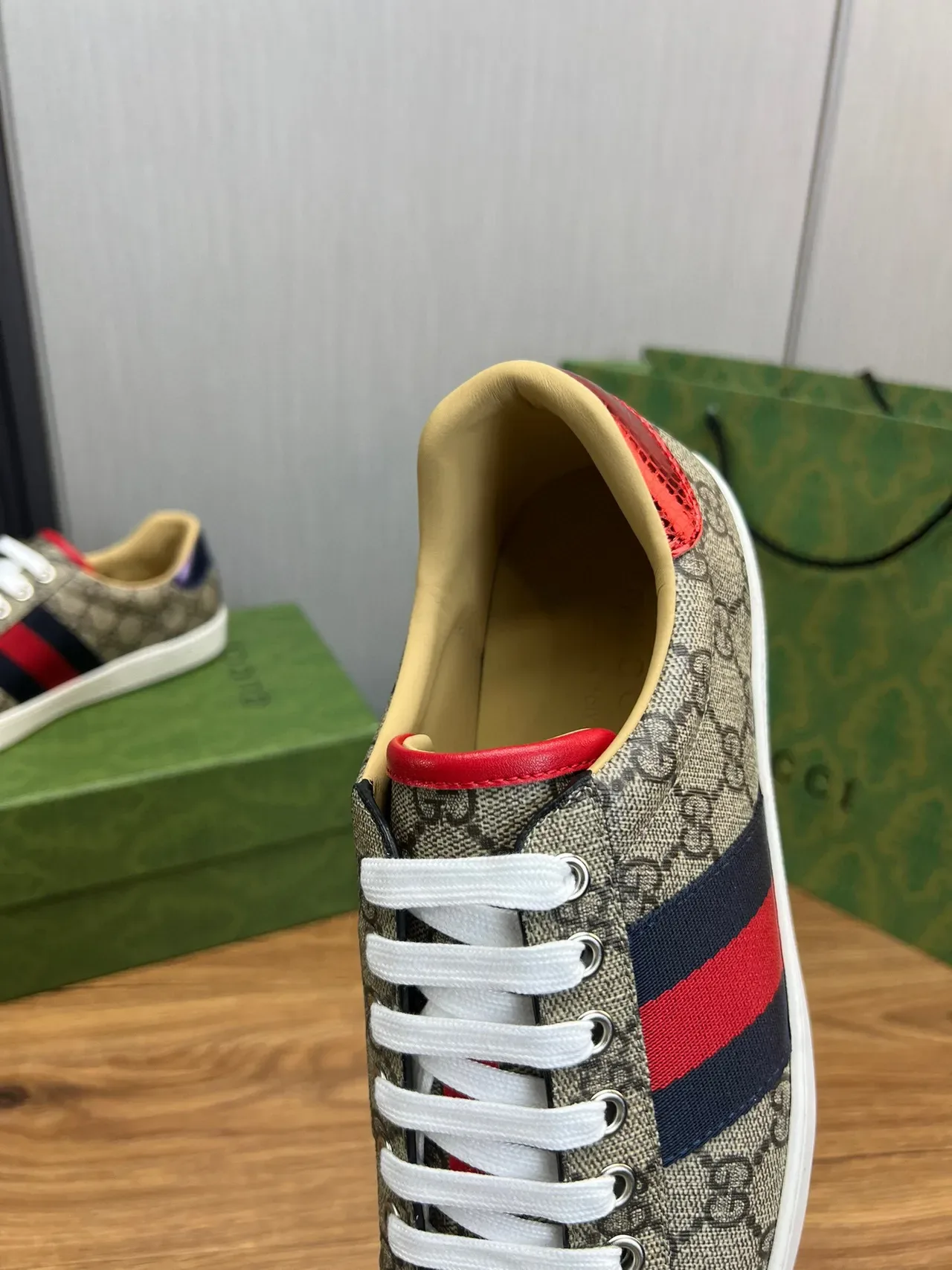 Gucci Tennis 1977 GG Monogram Web Stripe chaussures lifestyle 9