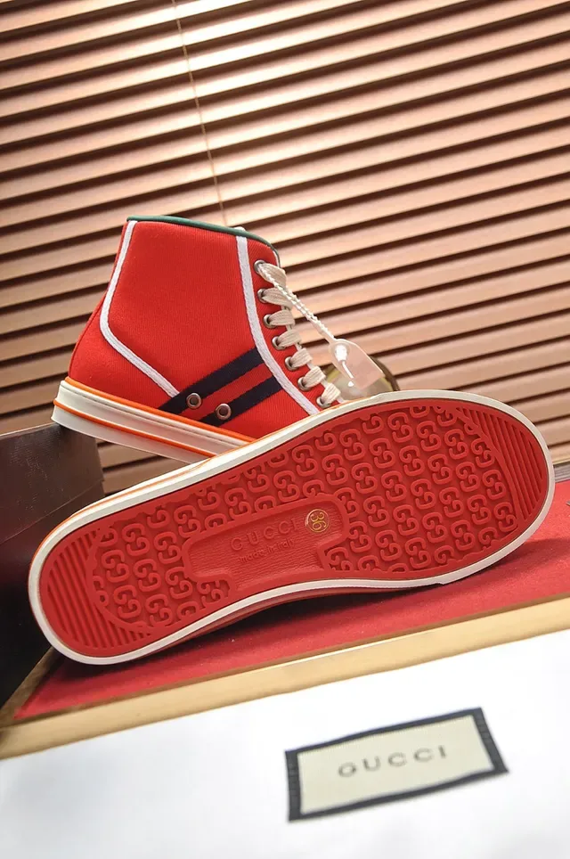 Gucci Tennis 1977 Toile Rouge Noir Blanc Orange Baskets Lifestyle 4