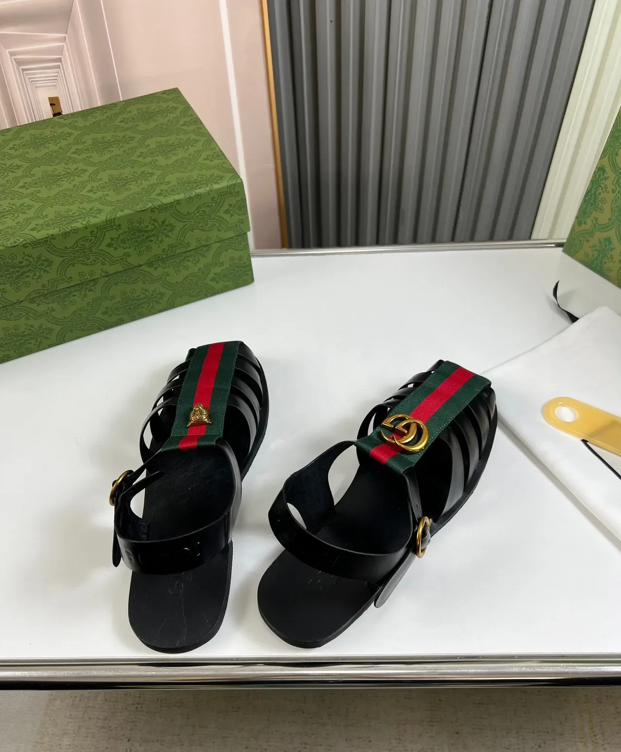 Gucci Web Sandales Gladiator Noir Rayures Vert Sangle Or Emblema Abeille 6