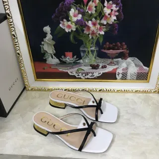 Gucci White Black Square Toe Crisscross Strap Casual Sandals