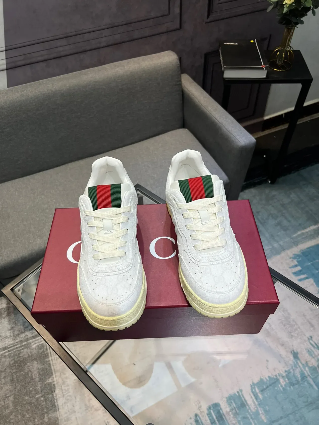Gucci White Green Perforated Leather Upper GG Monogram Texture Lifestyle Sneakers 8