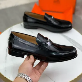 Hermès Black Silver Glossy Patent Leather Horsebit Buckle Loafer
