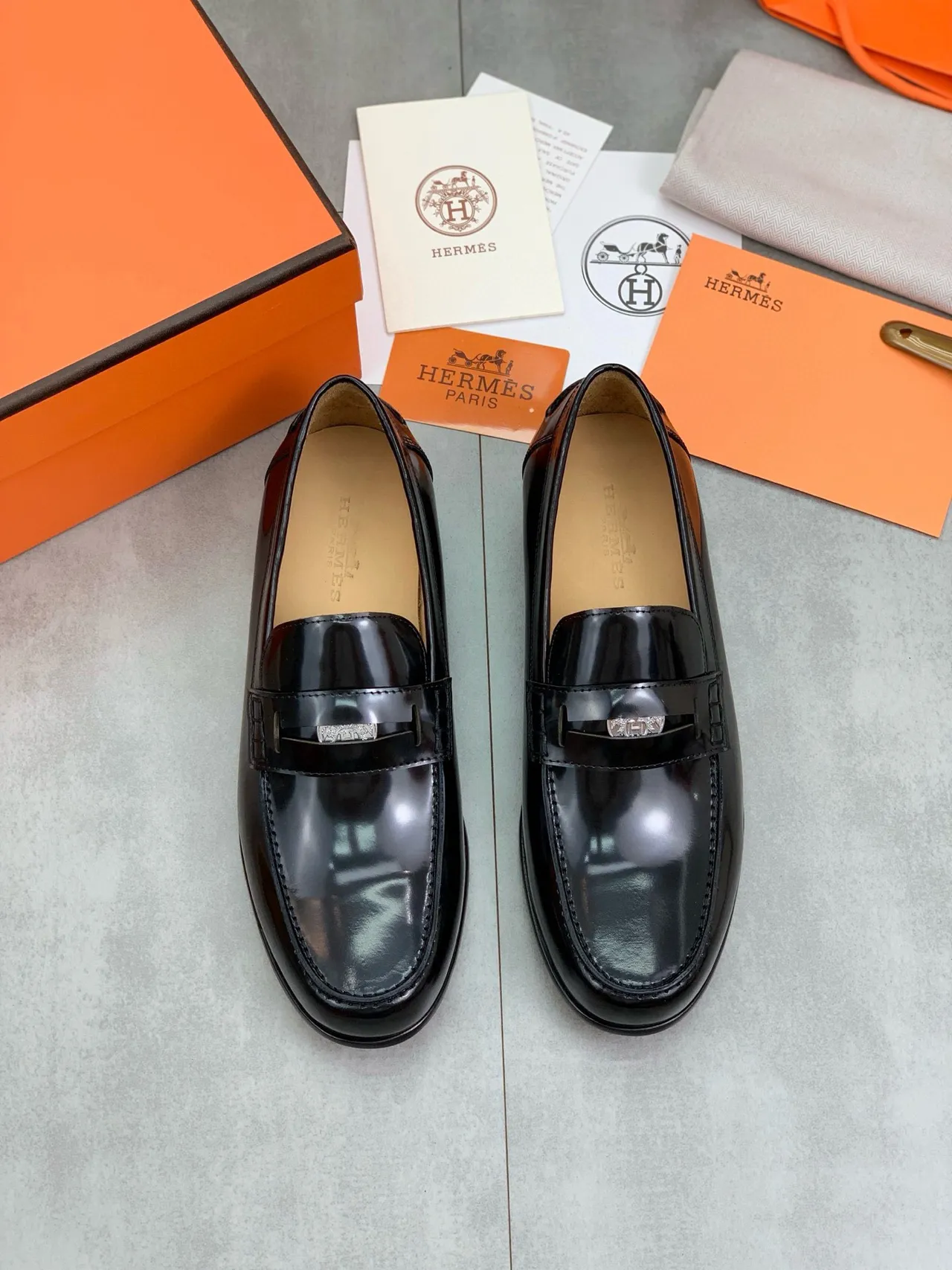 Hermès Black Silver Glossy Patent Leather Horsebit Buckle Loafer 5