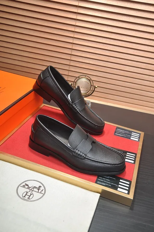 Hermès Black Textured Leather Penny Strap Loafer 4