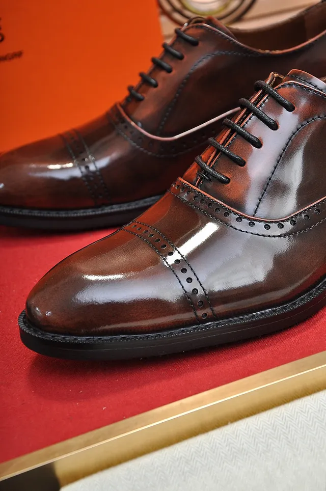 Hermès Brown Black Cap-Toe Polished Leather Brogue 3
