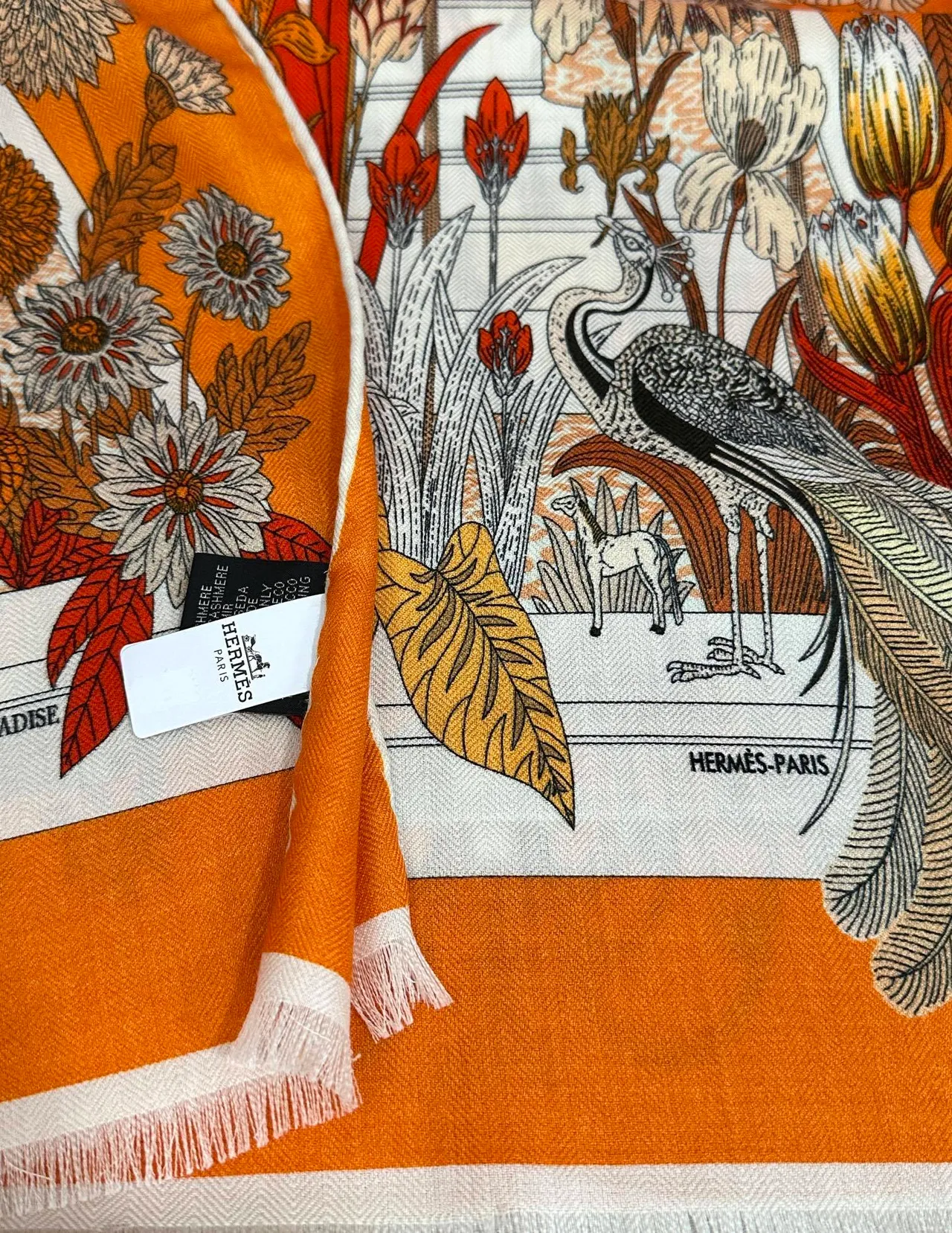 Hermès Carré Laranja Bege Motivo Ilustrado Animal e Floral Borda Franjada Cachecol de Seda 6
