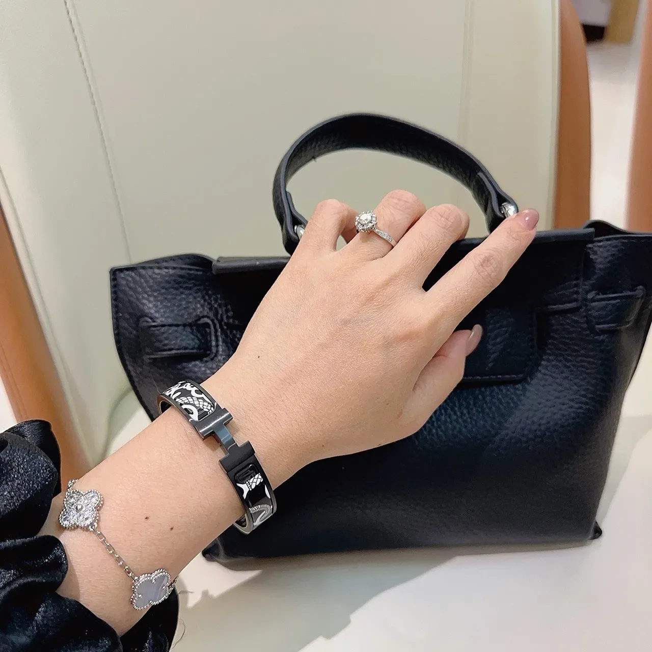 Hermès Clic H Black and White Graphic Engraved Bracelet 5
