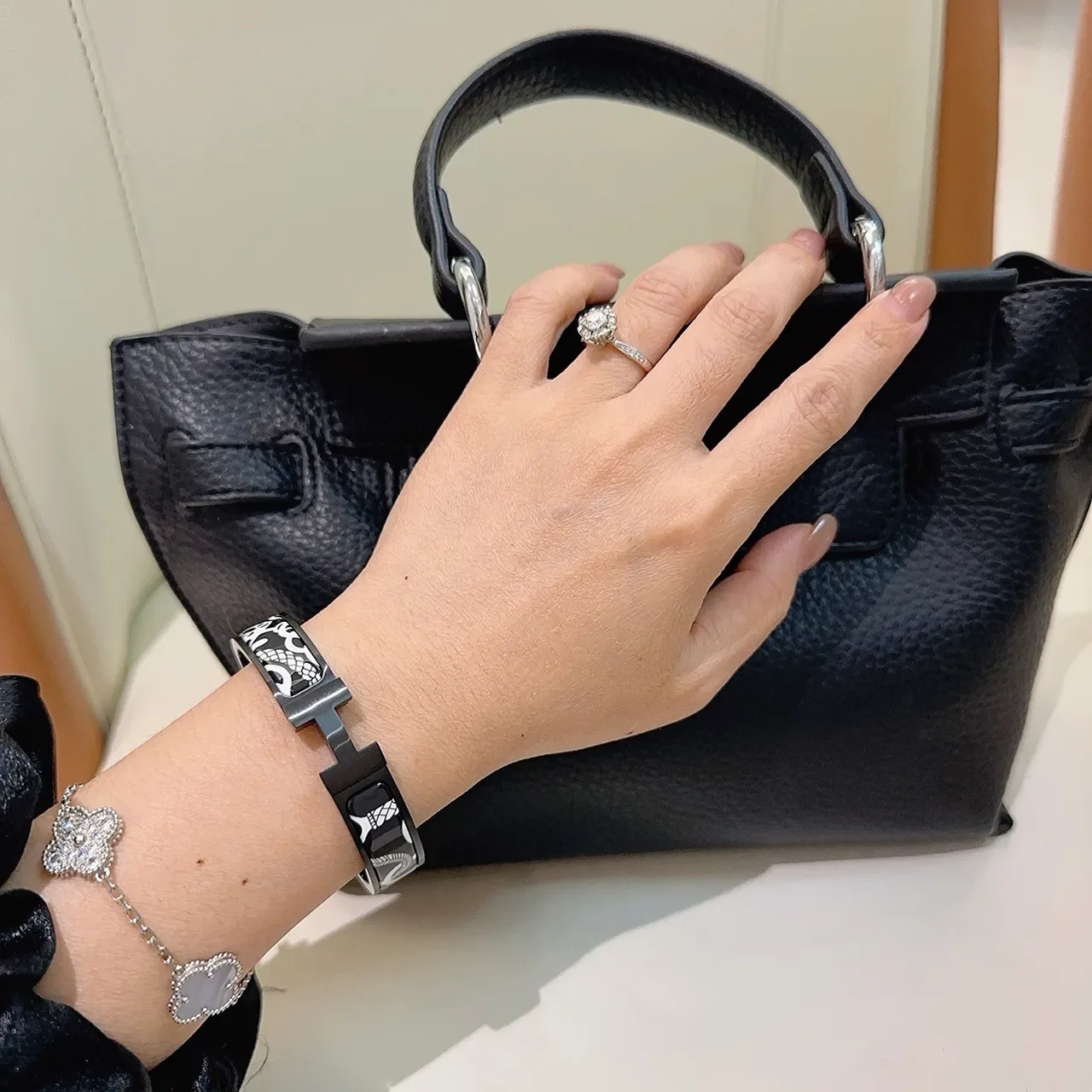 Hermès Clic H Black and White Graphic Engraved Bracelet 8