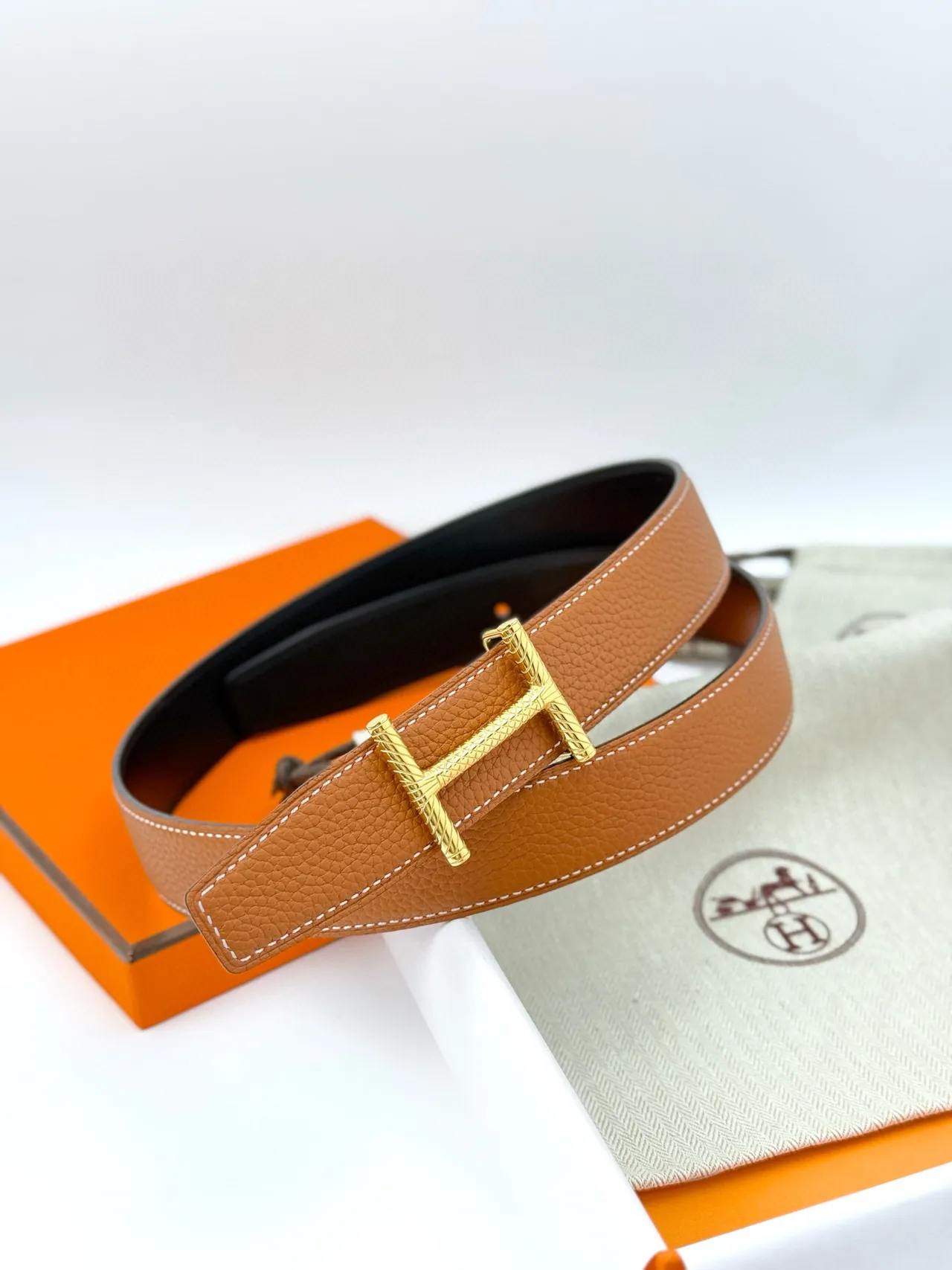 Hermès Constance Belt বাদামি সোনা কণিকাযুক্ত বিকৃত H-বাকল চামড়ার বেল্ট 16