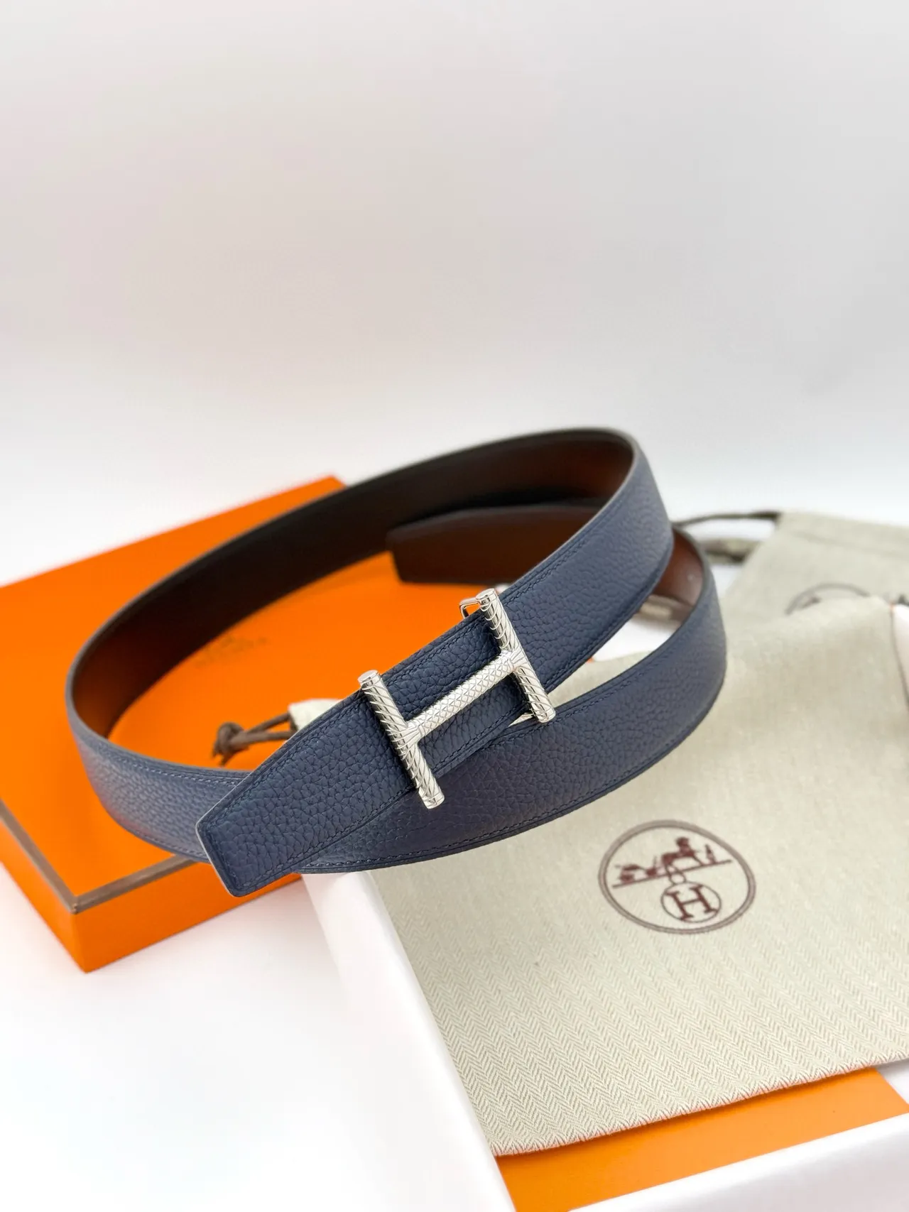 Hermès Constance Belt বাদামি সোনা কণিকাযুক্ত বিকৃত H-বাকল চামড়ার বেল্ট 24