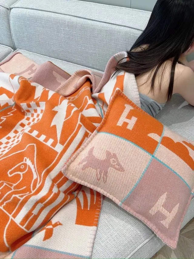 Hermès H De কমলা গোলাপী উনুন বস্ত্র কুশিক্ত কিনারা স্কার্ফ 3