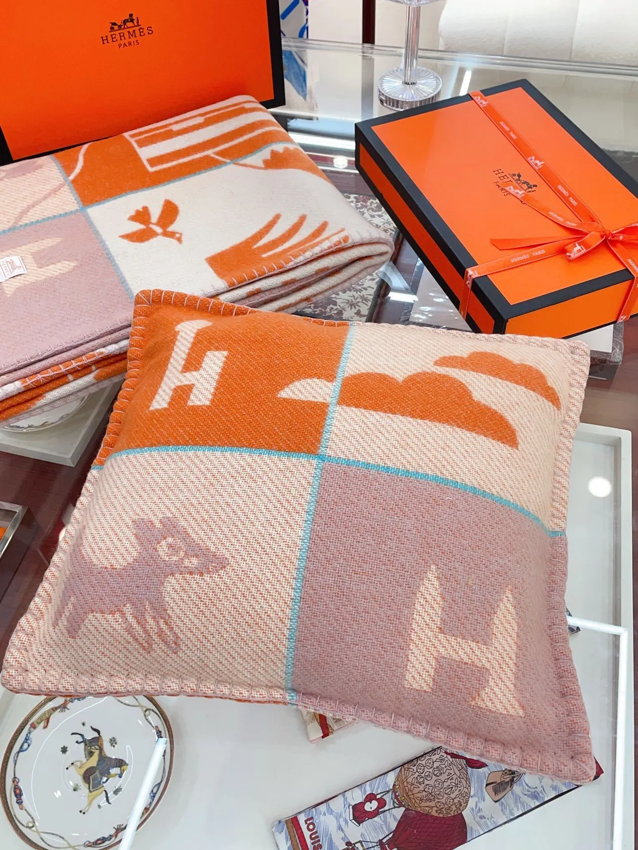 Hermès H De কমলা গোলাপী উনুন বস্ত্র কুশিক্ত কিনারা স্কার্ফ 5