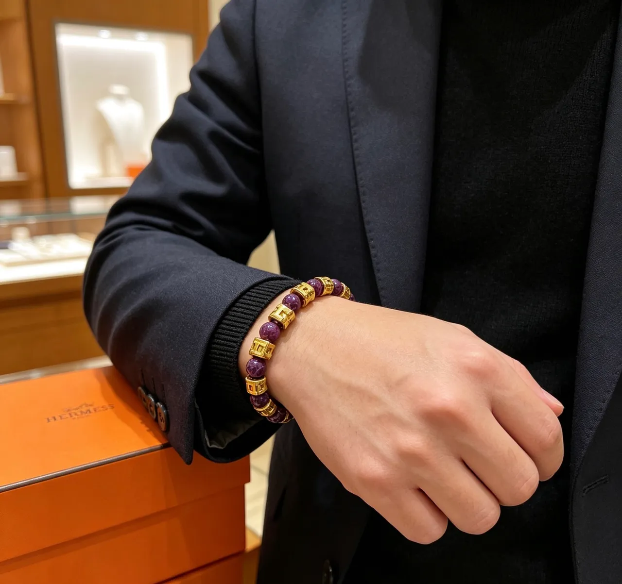 Hermès H-Motif Bracelet à perles en pierre violette et doré 7
