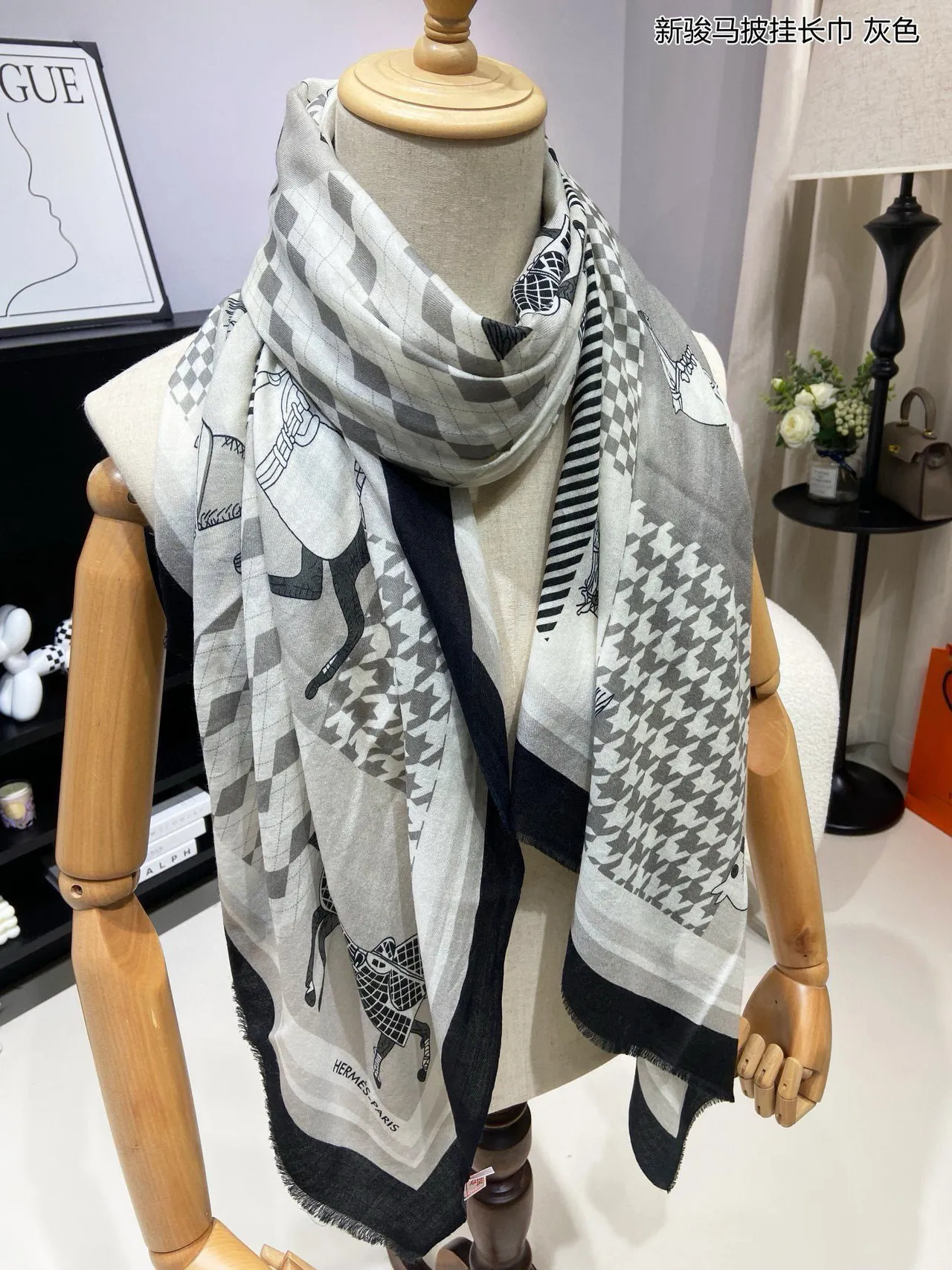 Hermès Horse Motif Geometric Patchwork Gray Shawl 5