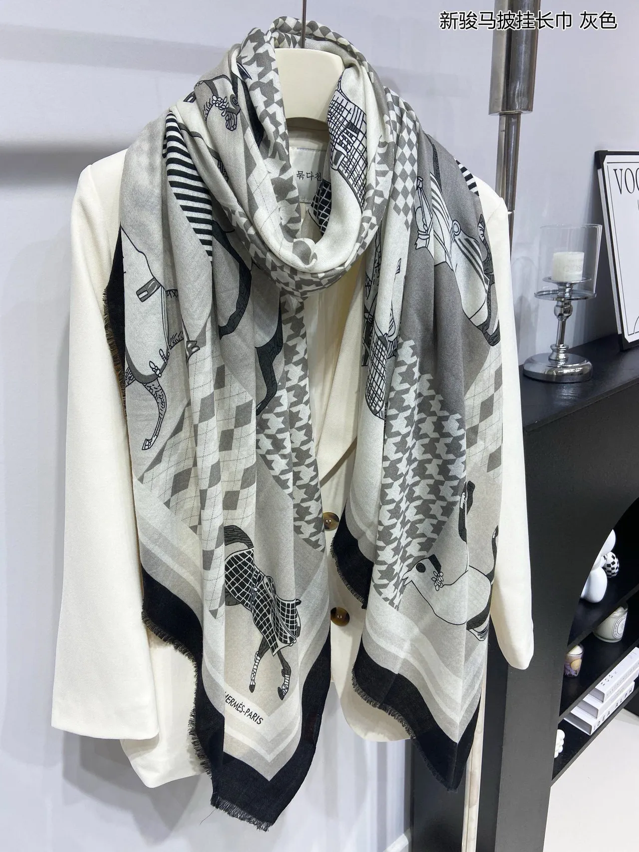 Hermès Horse Motif Geometric Patchwork Gray Shawl 8