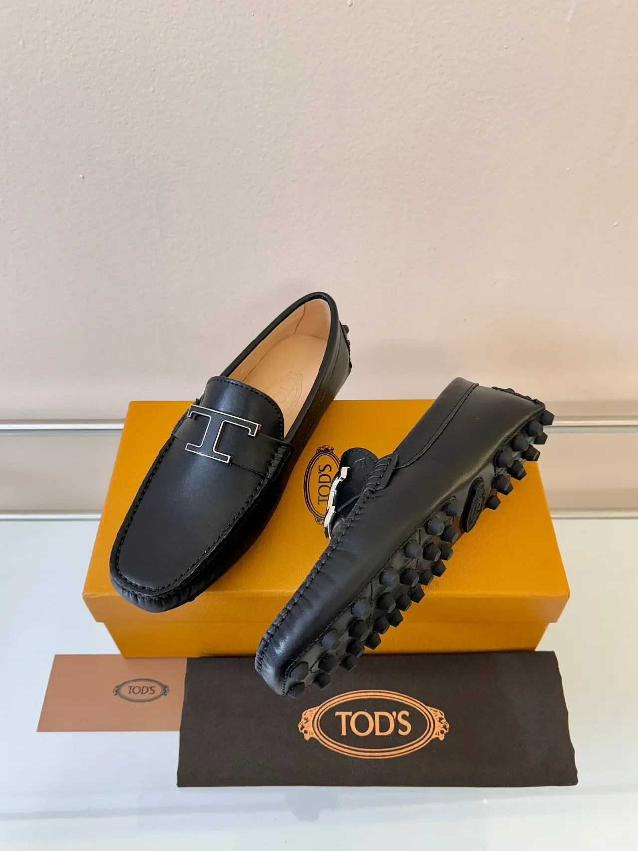Hermès Oran Black Leather H-Buckle Loafers 2