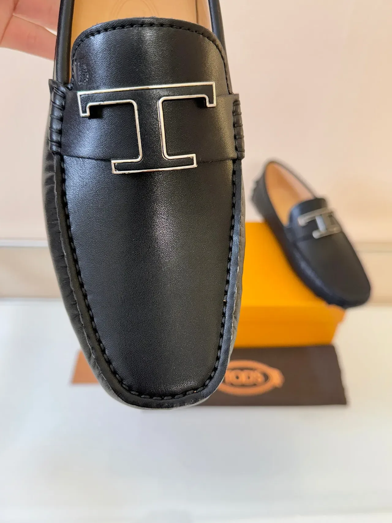 Hermès Oran Black Leather H-Buckle Loafers 3