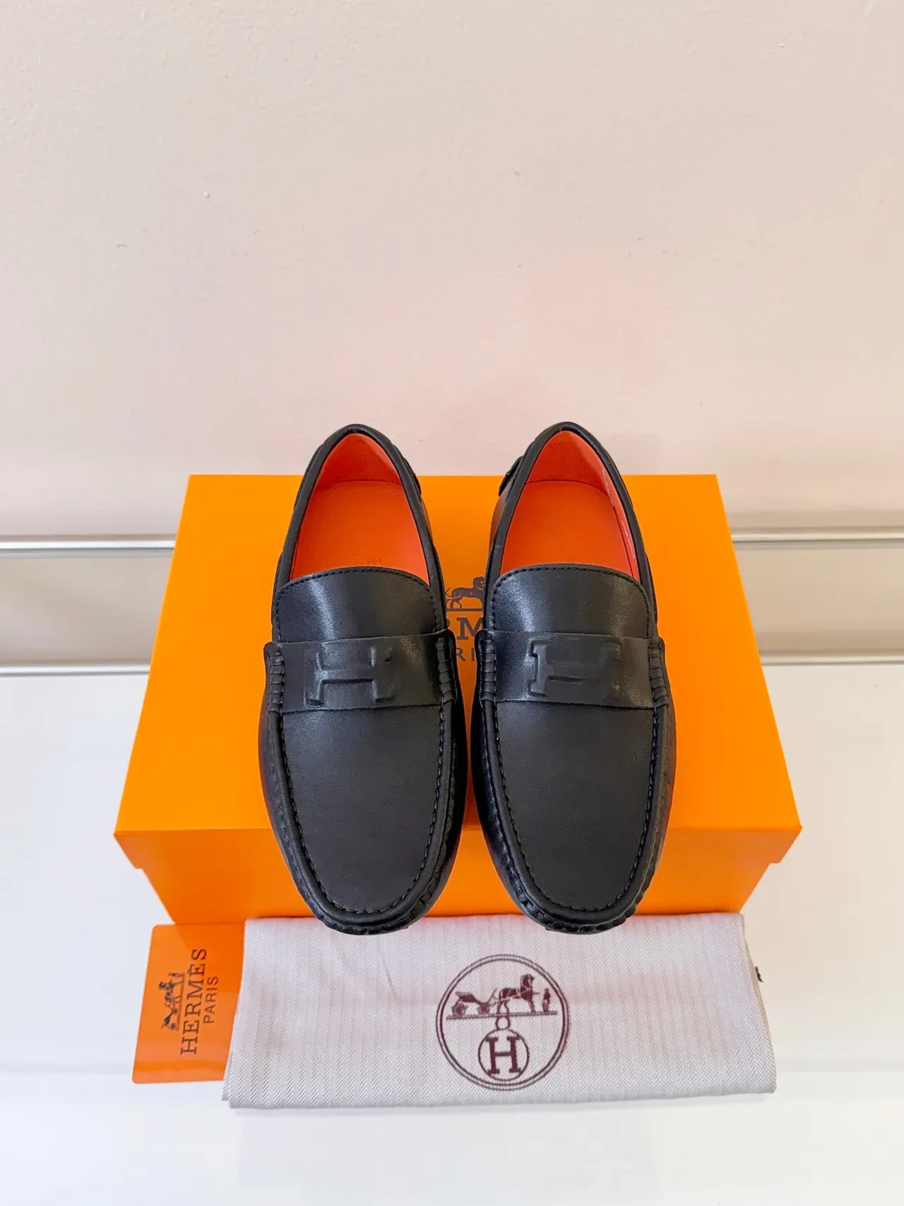 Hermès Oran Black Leather H-Logo Strap Loafers 6