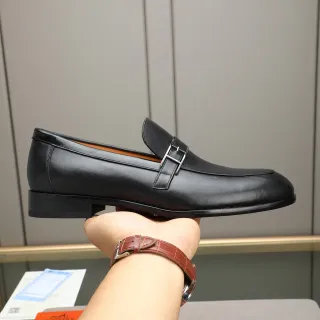 Hermès Oran Black Leather Single-Buckle Loafer